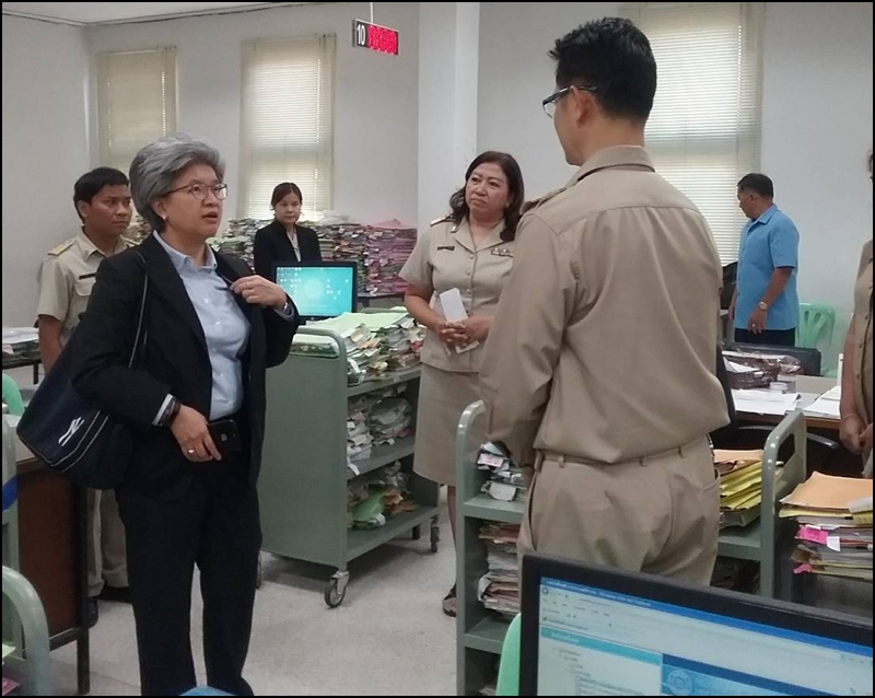 ﻿อธิบดีกรมบังคับคดี เข้าตรวจเยี่ยม และให้กำลังใจเจ้าหน้าที่สำนักงานบังคับคดีจังหวัดกาฬสินธุ์